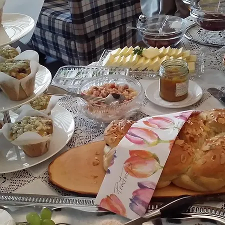 & Cafe Kleinergruenauer