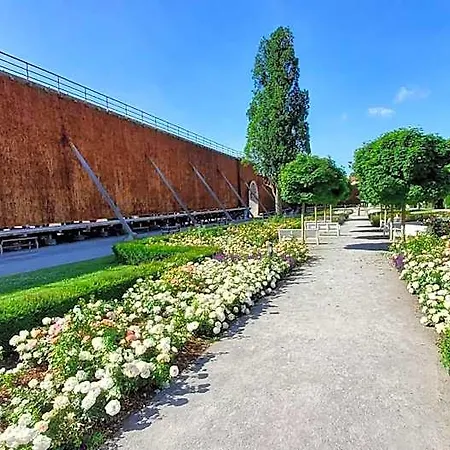 Hotel&café Kleinergrünauer 3*