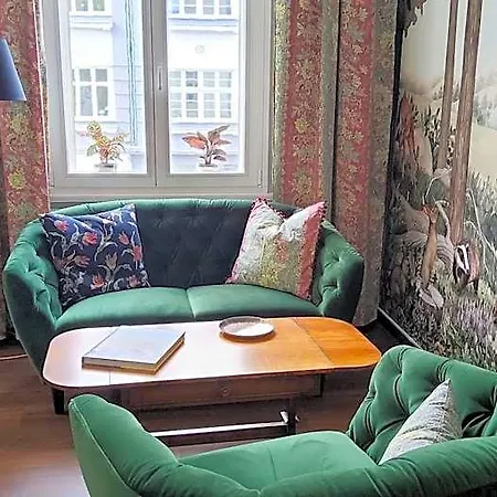 & Cafe Kleinergruenauer