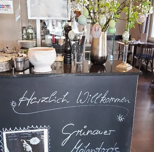 Hotel Hotel&café Kleinergrünauer 3*