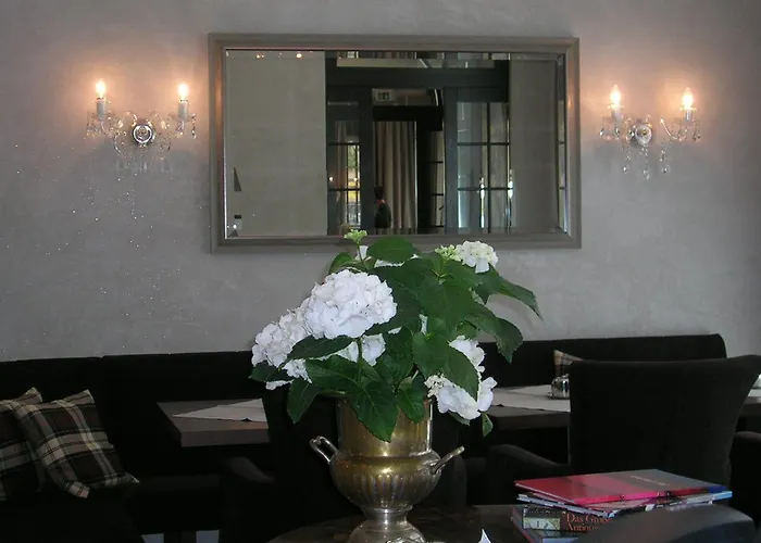 Hotel Hotel&café Kleinergrünauer 3*